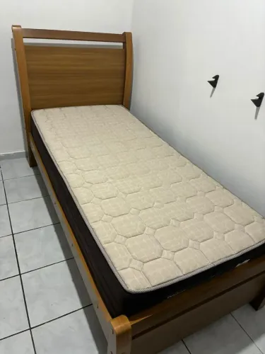 Cama de solteiro com colchão da ortobom ortopedico