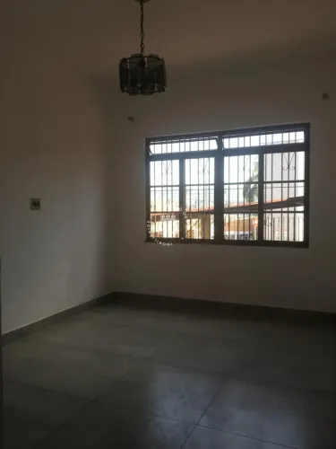 CASA À VENDA NA VILA HORTOLÂNDIA - JUNDIAÍ/SP.