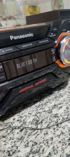 Panasonic SA-AKX700 ( BLUETOOTH, RADIO, PENDRIVE ) SOMENTE CENTRAL, NÃO TEM CAIXAS !!!