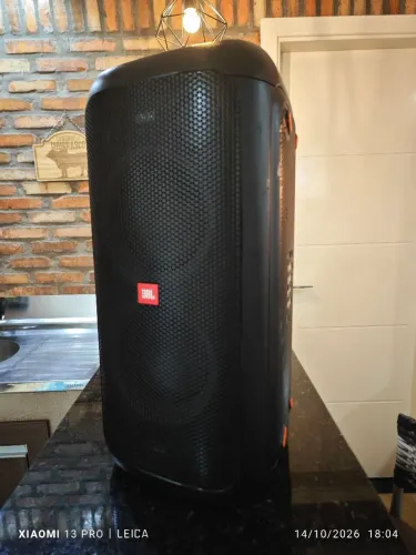 Caixa JBL partbox 100