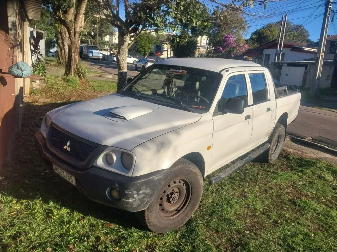 Mitsubishi L200 GL 2.5 4X4 CD Diesel 2012