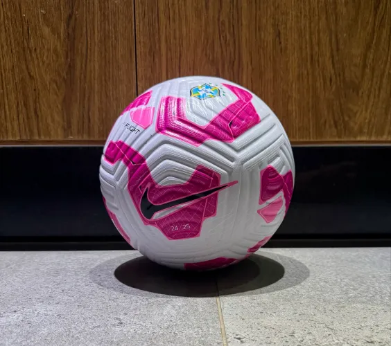 Bola Nike Flight EDIÇÃO ESPECIAL OUTUBRO ROSA