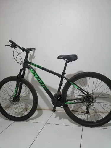 Vende se bicicleta