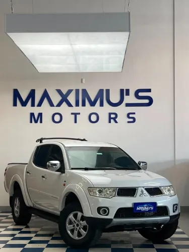Mitsubishi L200 Triton HPE 3.5 CD V6 24V Flex Aut. 2013