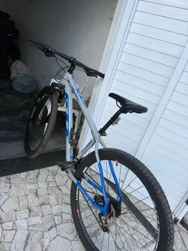 Vendo bike GTI aro 29 com freio shimano dianteiro e traseiro 