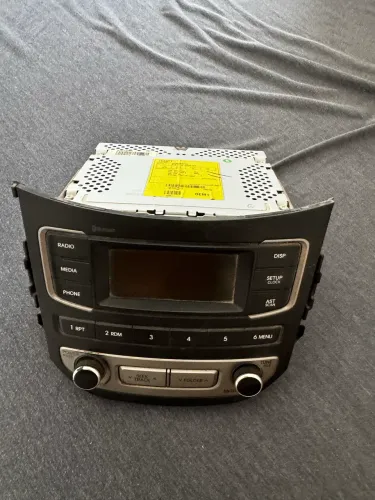 rádio  Bluetooth original do HB20 (Hyundai MOBIS), aparelho de fábrica.