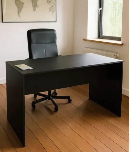 Mesa preta para escritório em mdf