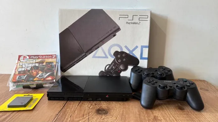 Playstation 2+jogos+MemoreCard+2controles