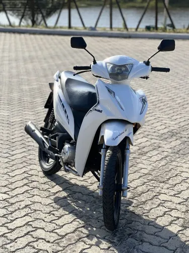 Avelloz az1
