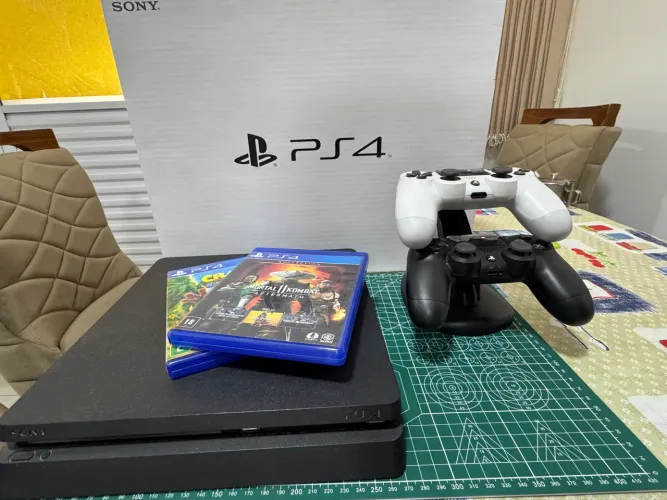 Playstation 4 Slim