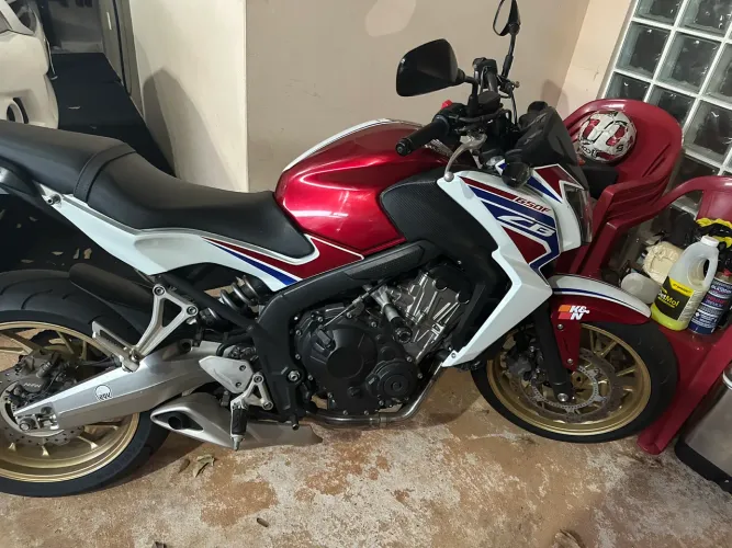 VENDO HONDA CB 650F