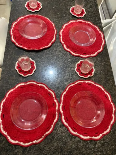 Jogo Americano de Souplat e porta copos feito com Barbante, 8 Peças. 39x39 / 15x15