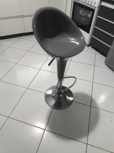 BANQUETA TULIPA GIRATÓRIA