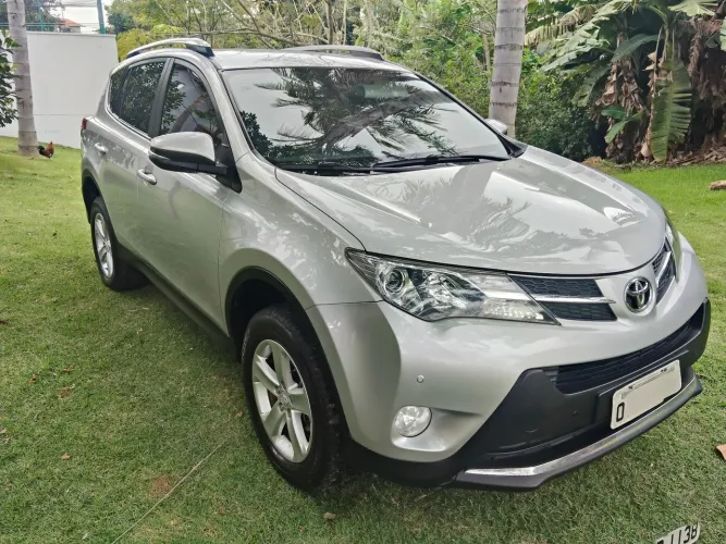Toyota RAV4 2.0 4X4 16V Aut. 2013