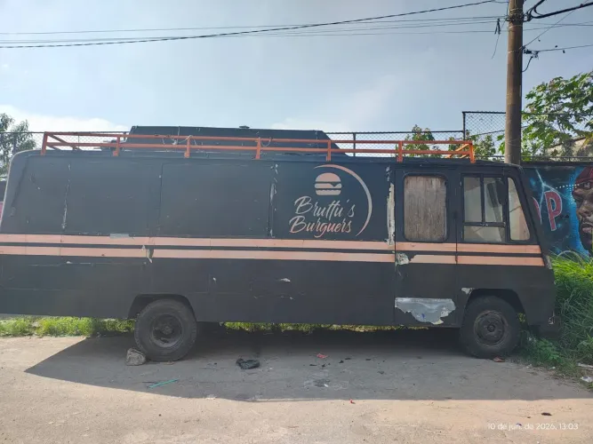Vendo ou Troco Micro Ônibus