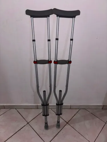 vende-se muleta adaptável 