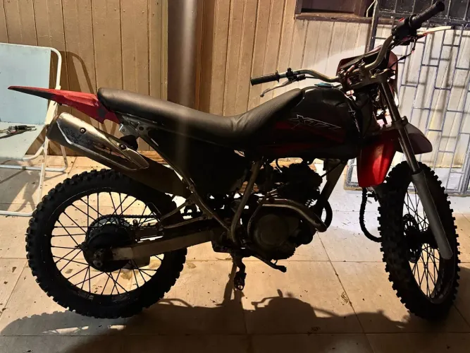 Moto trilha