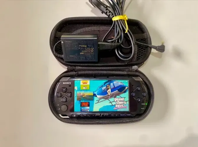PSP + 30 jogos na memoria