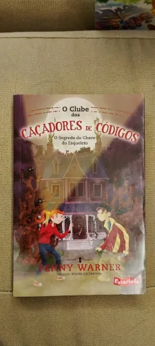 O Clube dos Caçadores de Códigos - O Segredo da Chave do Esqueleto