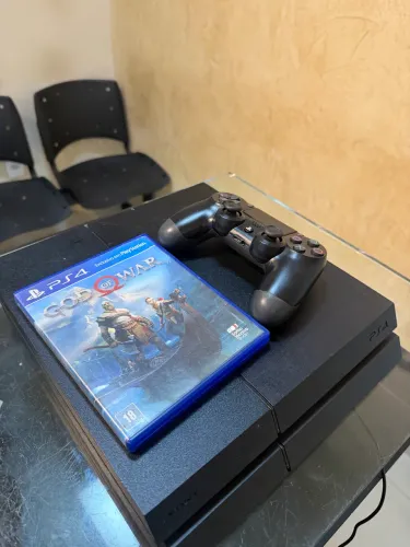 PS4 500GB + GOD OF WAR + GARANTIA DE 3 MESES