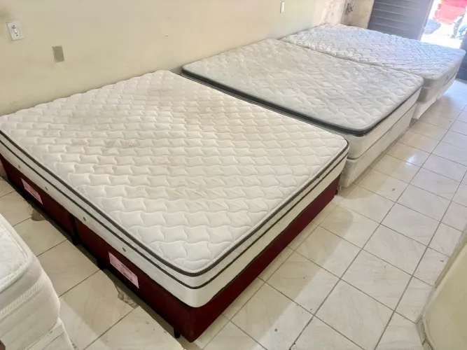 Cama box de casal Queen , cama de casal baú