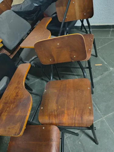 3 carteiras/ escolares madeira