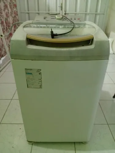 Máquina de lavar roupa 9kg