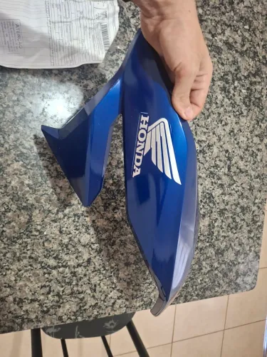 carenagem do lado esquerdo