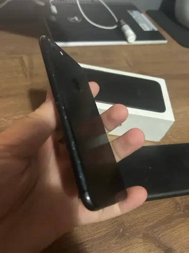 iPhone 7 - 32gb black