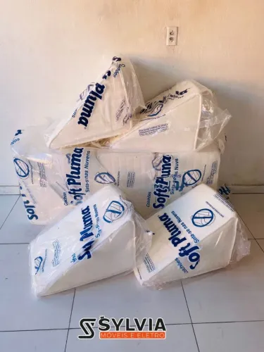Travesseiro encosto soft pluma