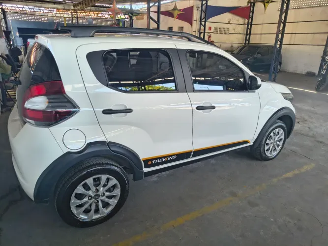 Fiat Mobi Like 1.0 Fire Flex 5P. 2023