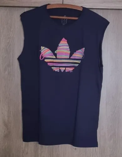 camiseta regata machao azul estampada adidas