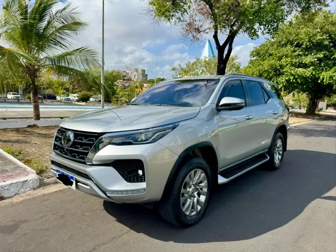 Toyota Hilux SW4 SRX 4X4 2.8 TDI 16V Dies. Aut. 2022