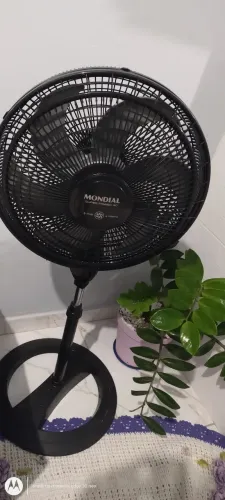 Vendo esse ventilador de coluna 40 cem está funcionando perfeitamente faço entrega