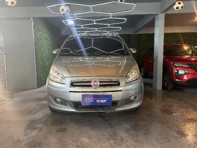 Fiat Idea Attractive 1.4 Fire Flex 8V 5P 2014