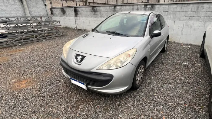 Peugeot 207 XR 1.4 Flex 8V 3P 2010
