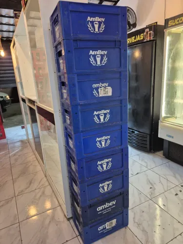 Vendo 9 caixas de cerveja piriguete da Ambev completas caixa + vasilhames