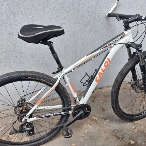 Vende se bicicleta Caloi Explorer aro 29