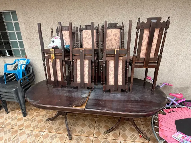 MESA 7 CADEIRAS -DOAÇÃO