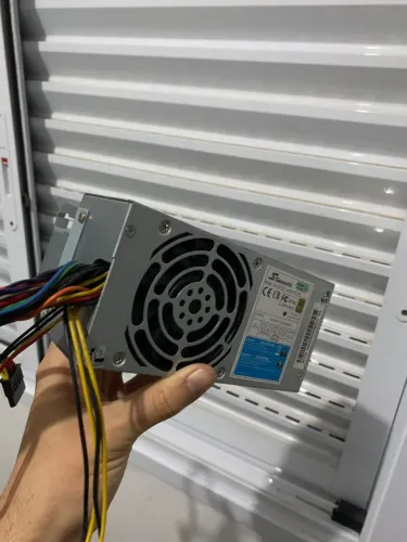 Fonte Seasonic 300w Ss-300tfx 80 Plus Bronze Pfc Ativo 100% Funcionando