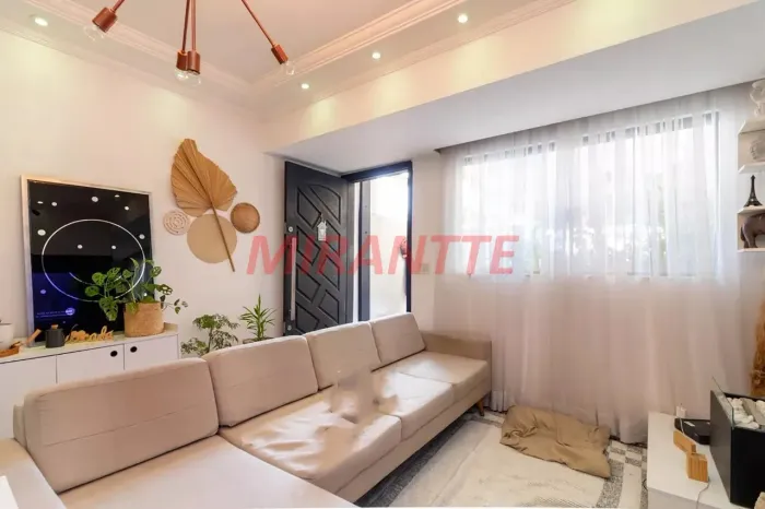 Sobrado de 120m² com 2 quartos em Vila Nova Cachoeirinha