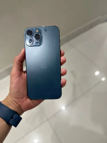 iPhone 13 Pro Max 2.900 único dono perfeito estado. 