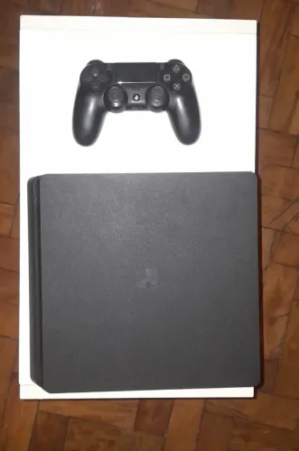 PlayStation 4 Slim - 500 GB