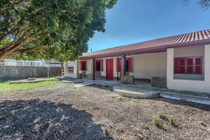Casa comercial no bairro Vila Nova