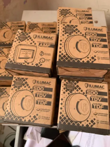 VENDO DETECTORES DE FUMAÇAS E TEMPERATURAS, NOVOS E LACRADOS 