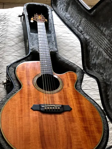 Violão Takamine japonês