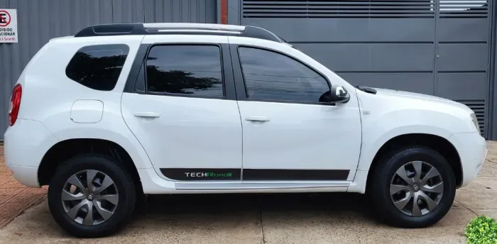 Renault Duster Dynamique 2.0 Hi-flex 16V Mec. 2013