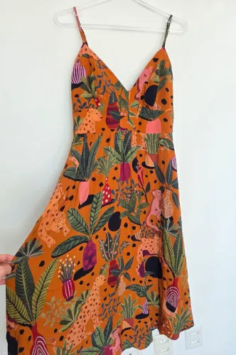 Vestido Farm Clube da Onça Midi