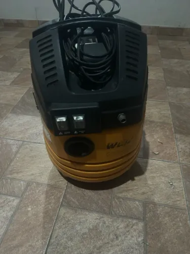Extratora de Sujeira e Higienizadora WAP Carpet Cleaner 25L 1600W