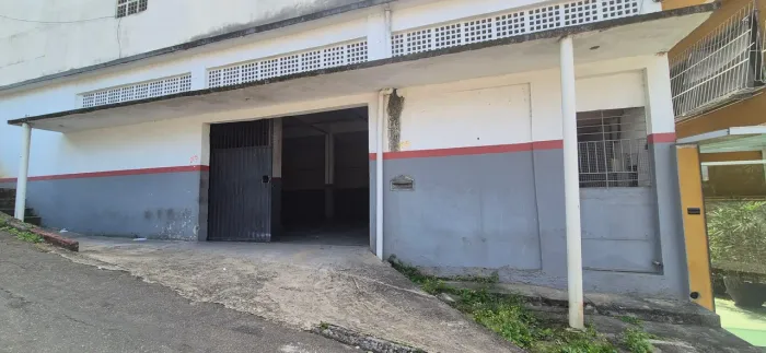 Aluguel de ponto comercial em São Geraldo
